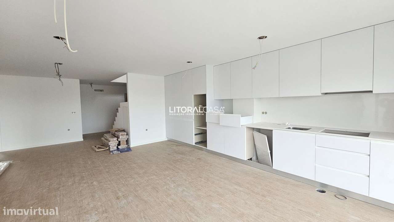 T2 Duplex | Novo | Garagem fechada - Grande imagem: 4/21