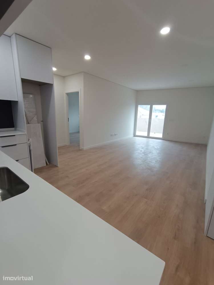Apartamento T1 | Tamel S. Veríssimo - Grande imagem: 4/6
