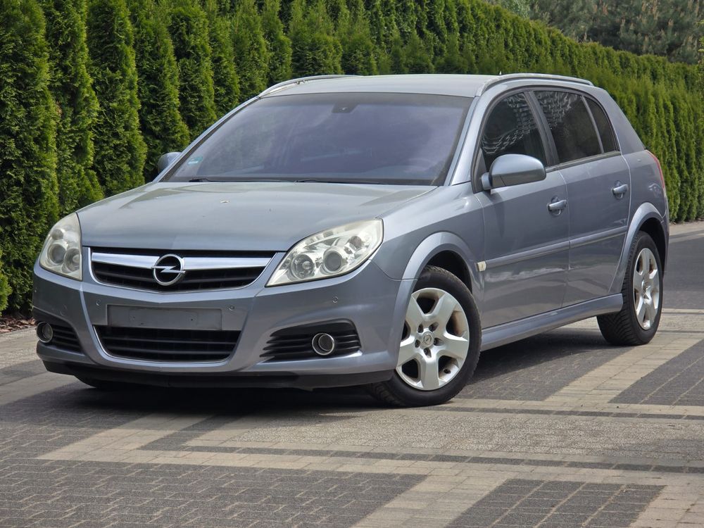 Opel Signum 2005