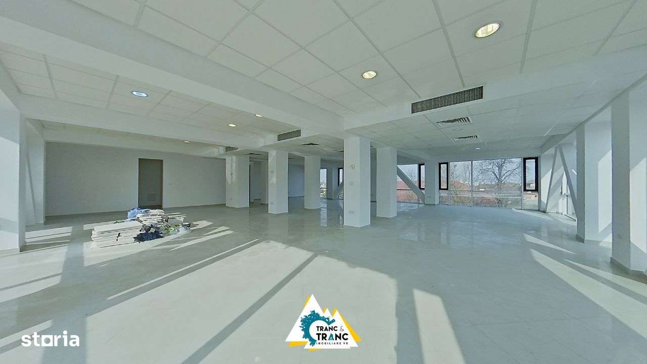 Spațiu de birouri de 200 mp in cladire de sticla în Micalaca - Imagine principală: 1/6