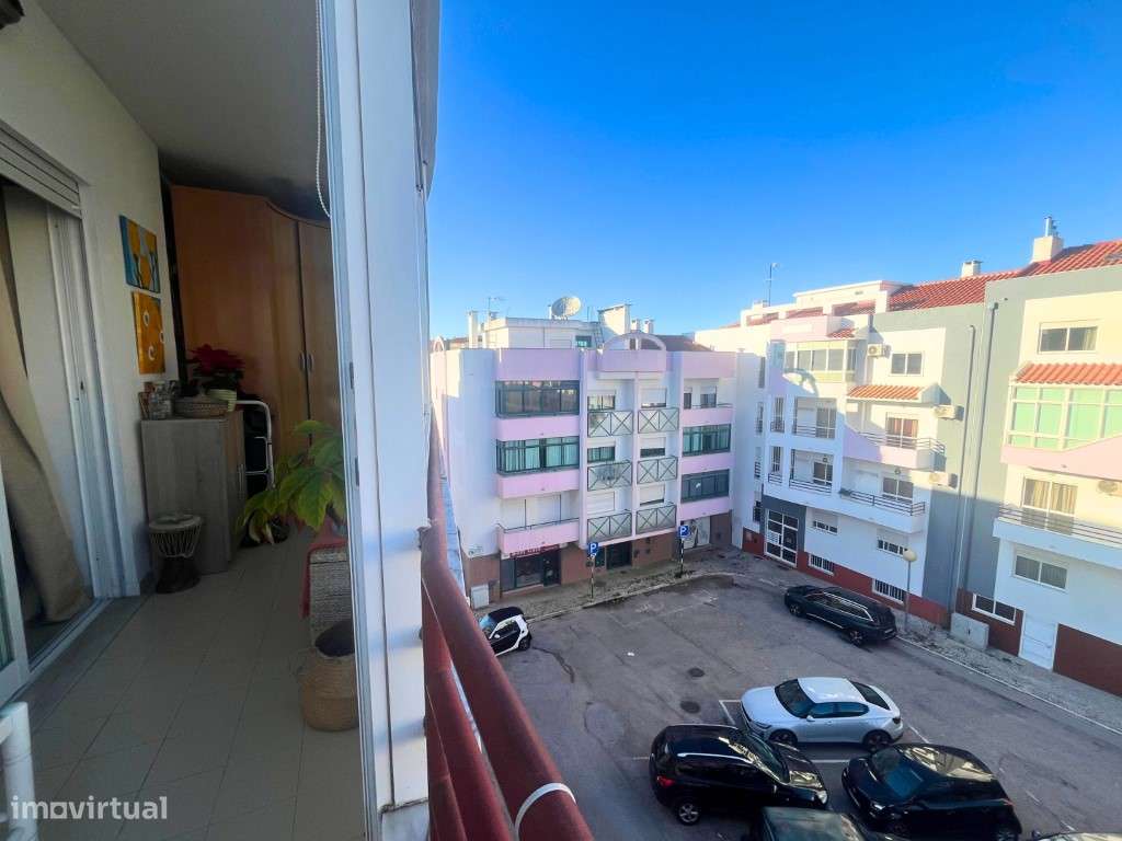 Apartamento T3 na Vila Nova da Caparica - Conforto e Localização de... - Grande imagem: 4/26