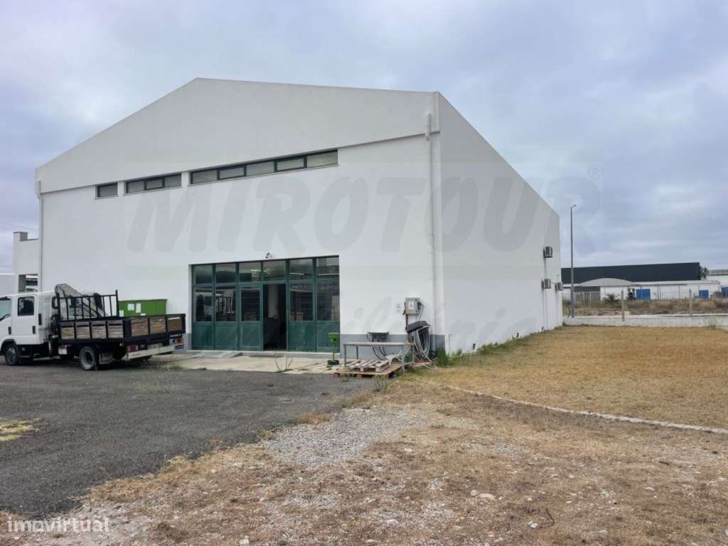 Venda conjunta de imóveis para atividade industrial com edifício e ... - Grande imagem: 4/39