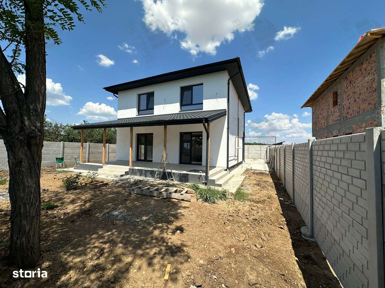 Vila Individuala - Com. Berceni - Pozitie excelenta - 5 Camere - 3 Bai - Imagine principală: 3/14