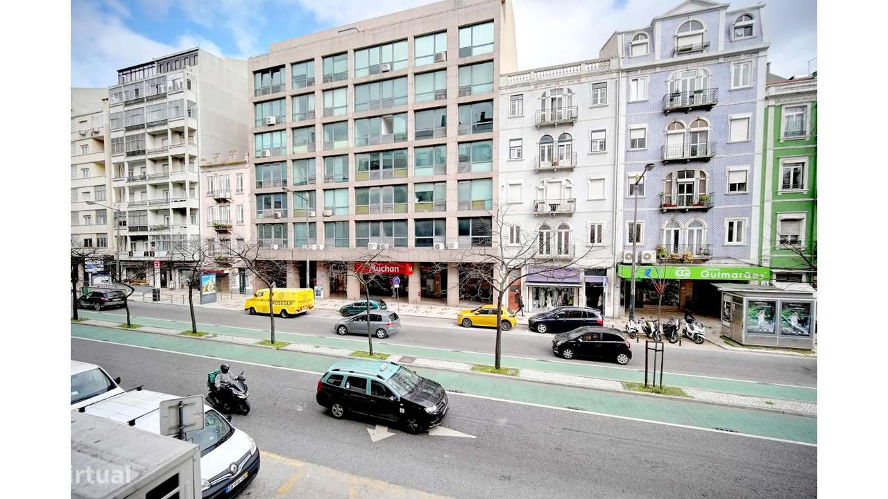 Apartamento T3 em Lisboa com terraço-26