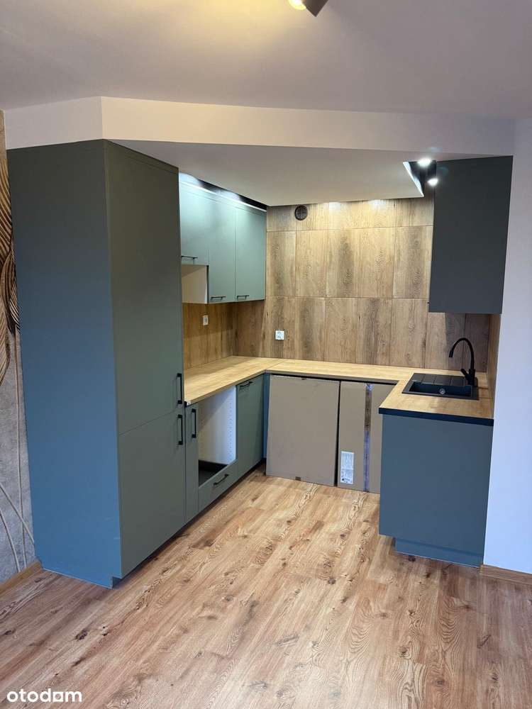 2 pokojowe mieszkanie z balkonem-1 piętro-po remoncie-Centrum miasta - Pełny obrazek: 2/9