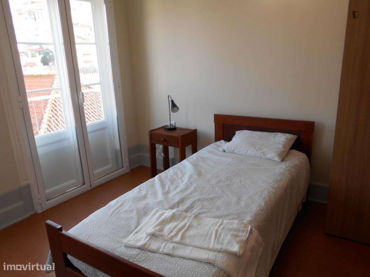 Estúdio - localizado em Baixa Coimbra - Grande imagem: 4/6
