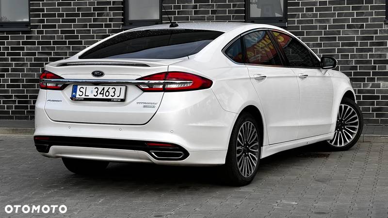 Ford Fusion 2.0 EcoBoost Titanium - 22