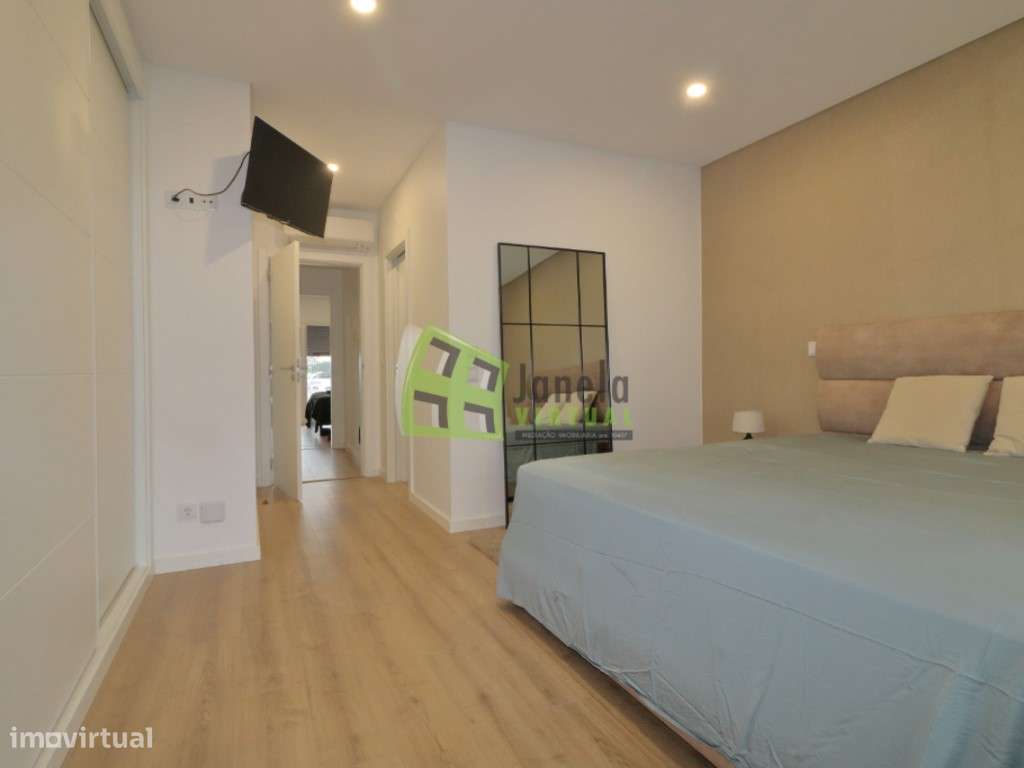 Moradia Geminada T3 com Piscina - Fernão Ferro - Grande imagem: 3/17