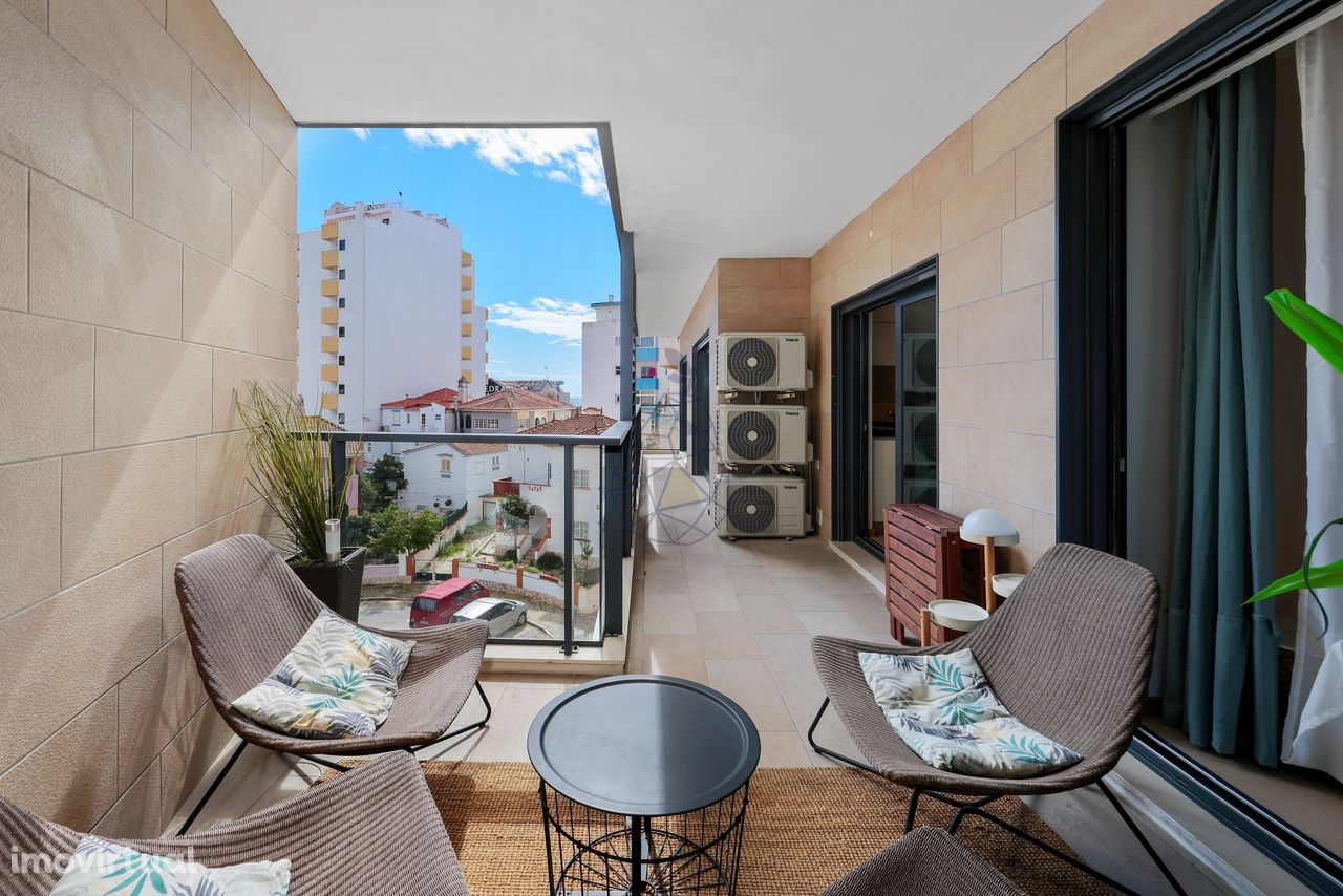 Apartamento com 2 Quartos em Edifício Sublime na Praia da Rocha