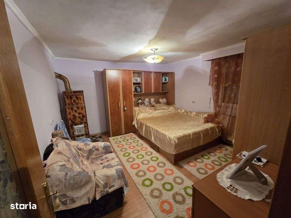 Casa si teren intravilan in suprafata de 1730 mp, Maracineni-3