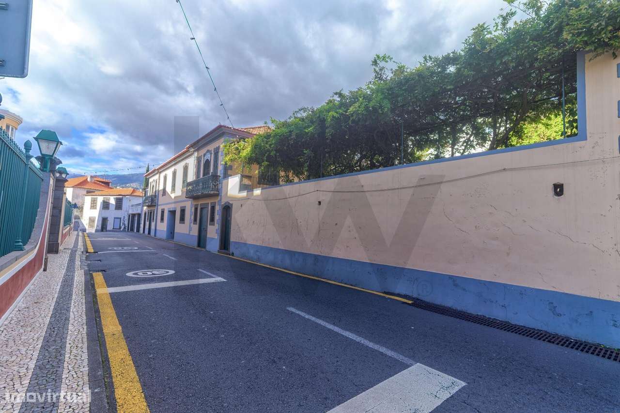 Raridade na Zona Velha do Funchal: Moradia Histórica com 950m2 de Terr - Grande imagem: 4/60
