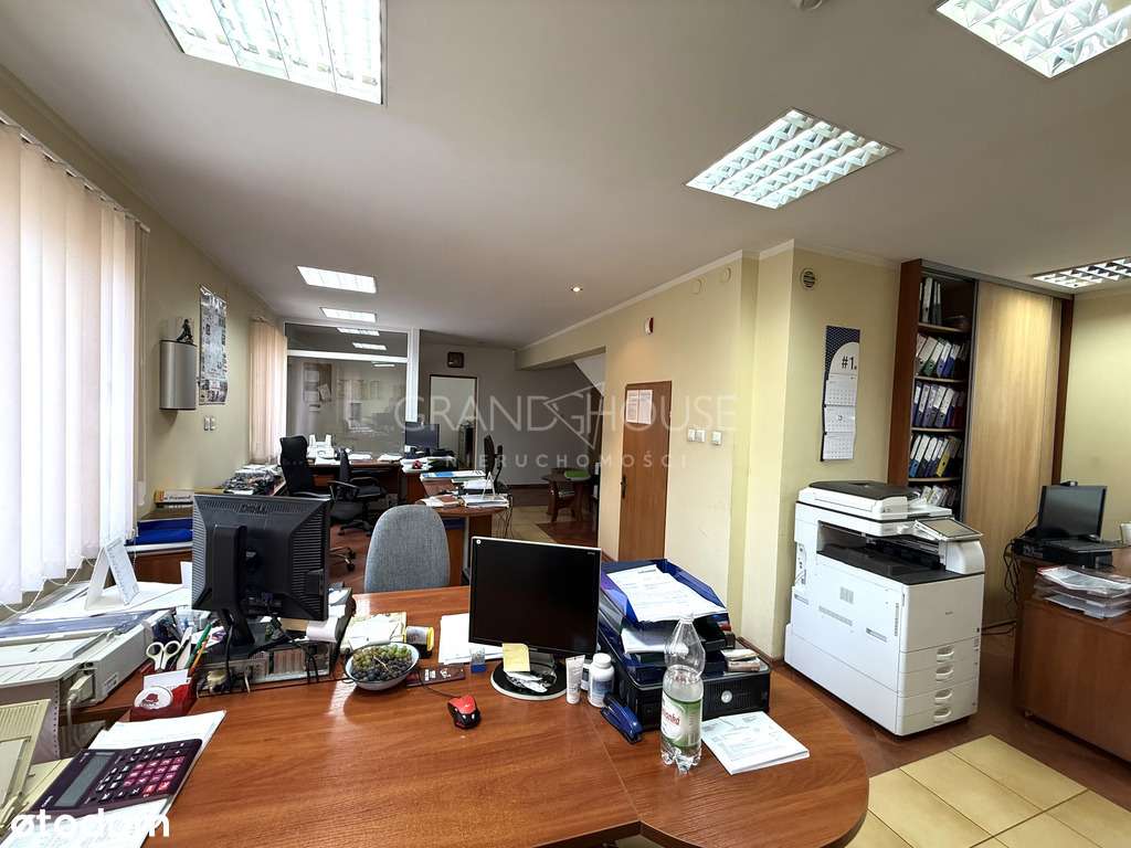 przestronny budynek usługowo-biurowy+garaże|Łobez - Pełny obrazek: 4/14