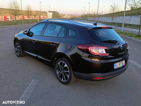 Renault Megane ENERGY dCi 110 Start & Stop Bose Edition - 6