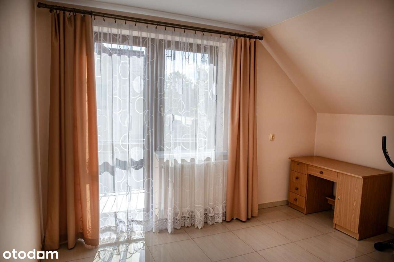 dom I Brzesko, ul. Sikorskiego I do wejścia-17