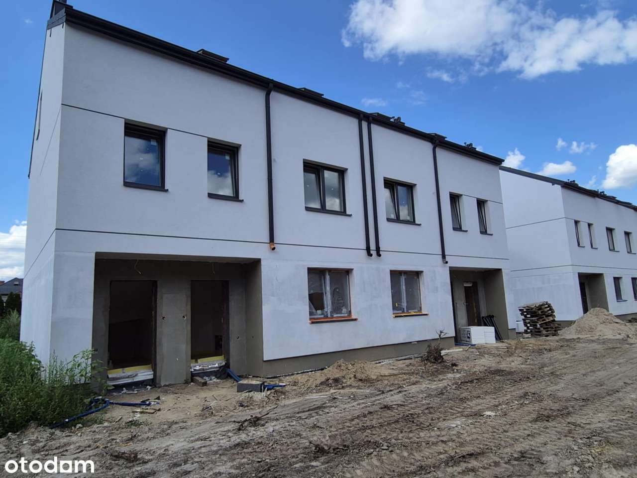 Mieszkania dwupoziomowe z ogródkami, klimatyzacją i dużymi oknami. - Pełny obrazek: 3/20