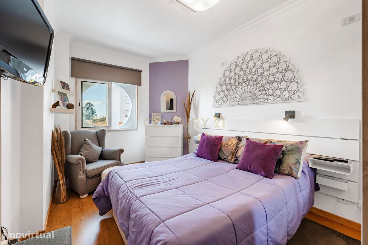 Apartamento T3 em Santa Marta do Pinhal / Corroios / Seixal.-18