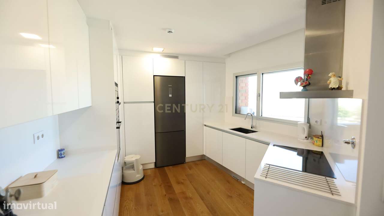 Apartamento T4 duplex - Grande imagem: 3/25