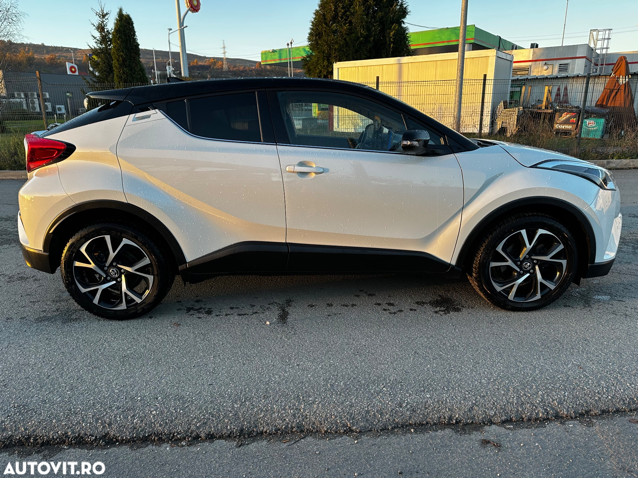 Toyota C-HR 1.2 Turbo 4x2 CVT C-ult - 3