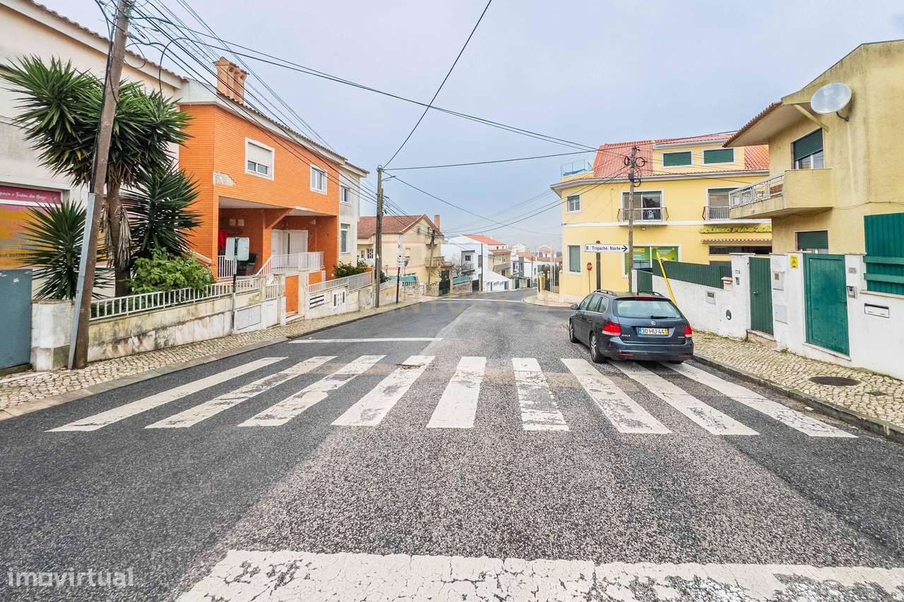 T2 em Caneças com Terraço,  logradouro  e 2 Parqueamentos-28