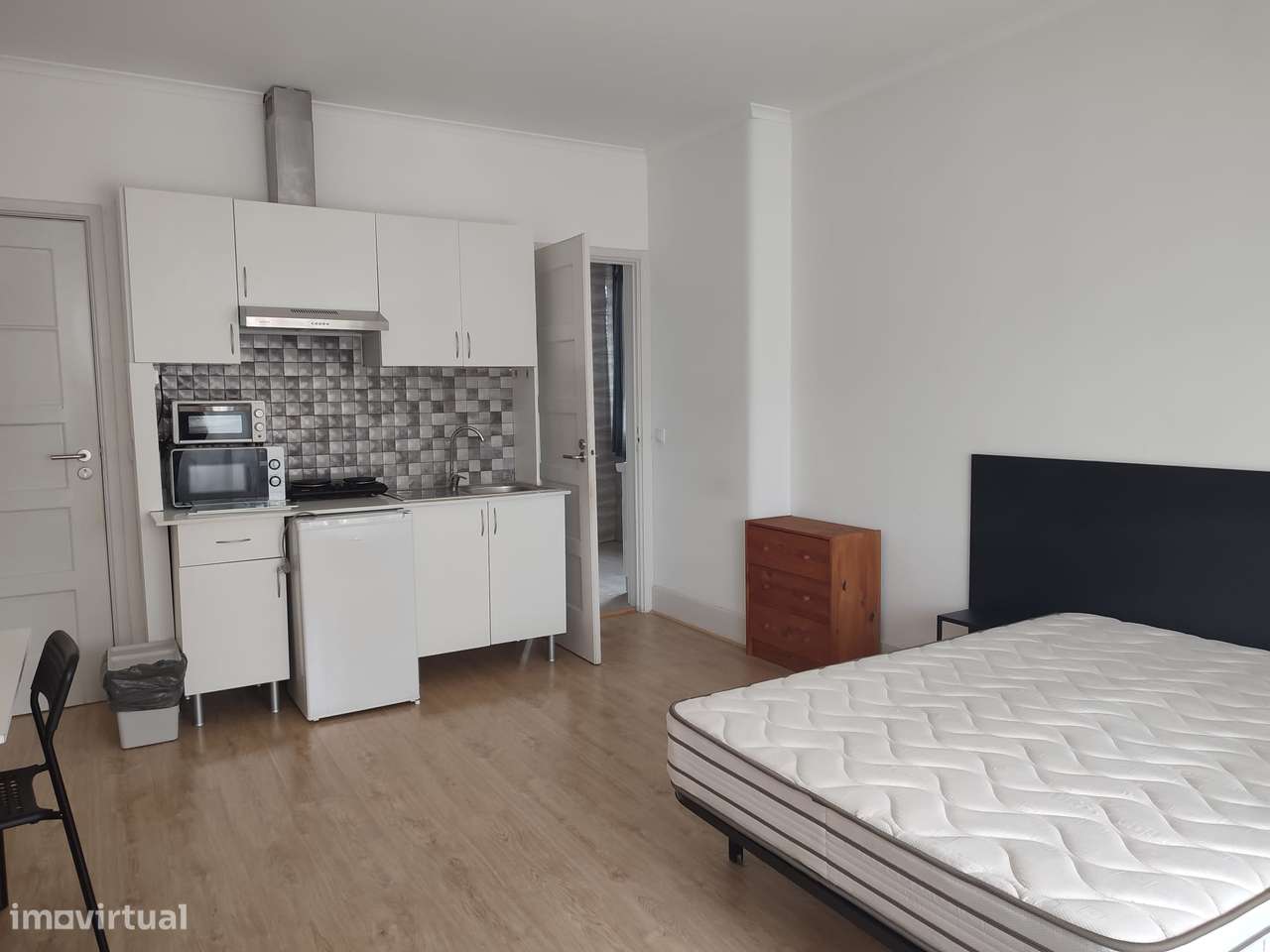 Excelente T7 para venda na Cruz de Celas-18