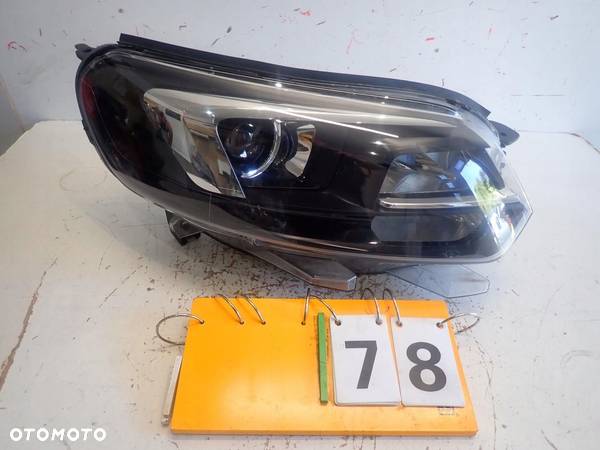 Lampa przód prawa OPEL ZAFIRA D 2020- BI-XENON - 2