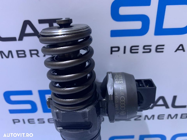 Injector / Injectoare Pompa / Pompe Diuza VW Touareg 2.5TDI 2007 - 2010 Cod: 07Z130073N - 5