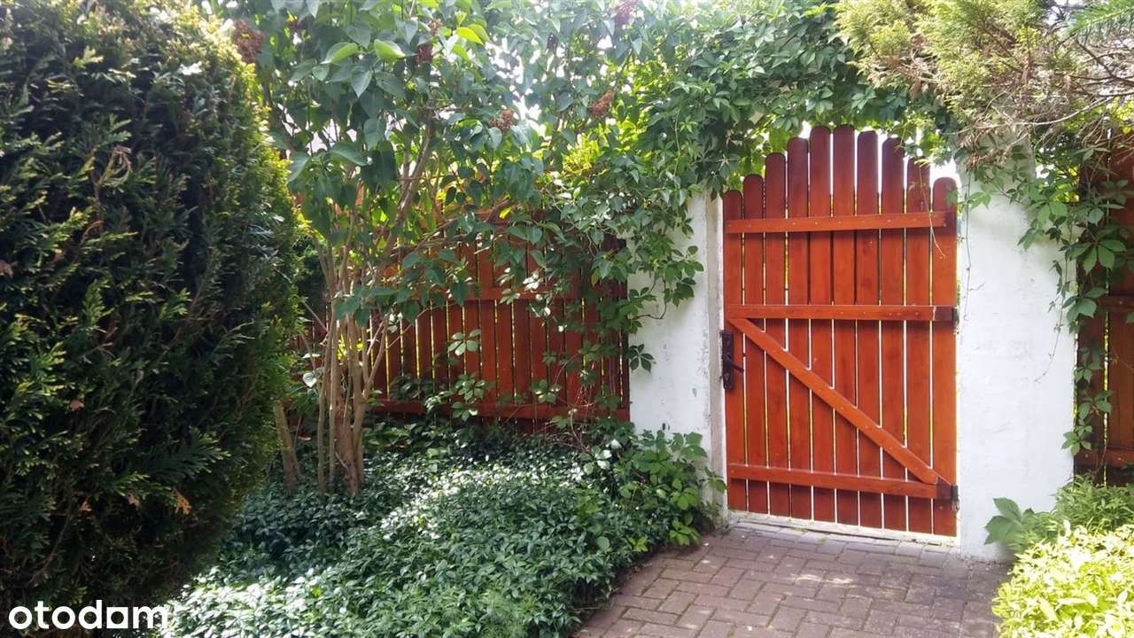 Wolnostojący dom z garażem gotowy do zamieszkania przy lesie-16