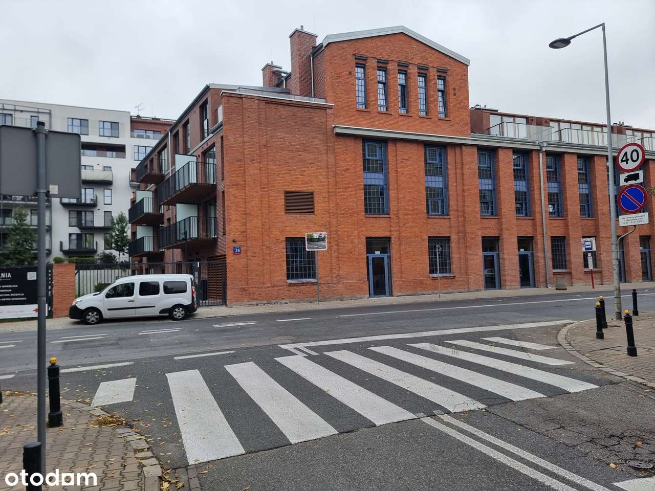 Lokal usługowy 80 m² ,przy Metrze, wejście od Szwedzka. - Pełny obrazek: 2/11