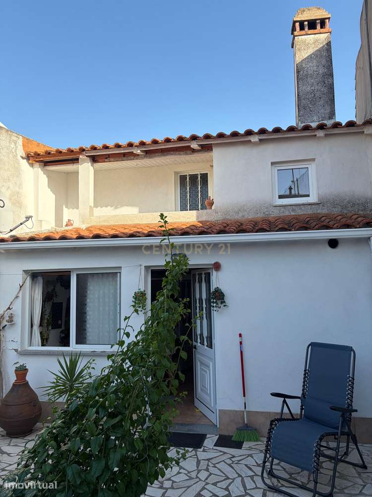 Moradia T6 com quintal e palheiro em Monforte da Beira — Espaço, charm-2