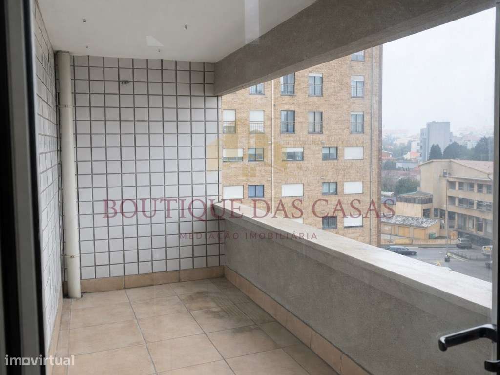 T2+1 junto à estação de Metro RUBI - GaiaShopping - Grande imagem: 5/15