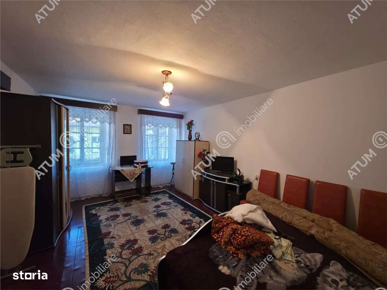 Apartament la casa cu 3 camere in zona Piata Cluj din Sibiu - Imagine principală: 3/14