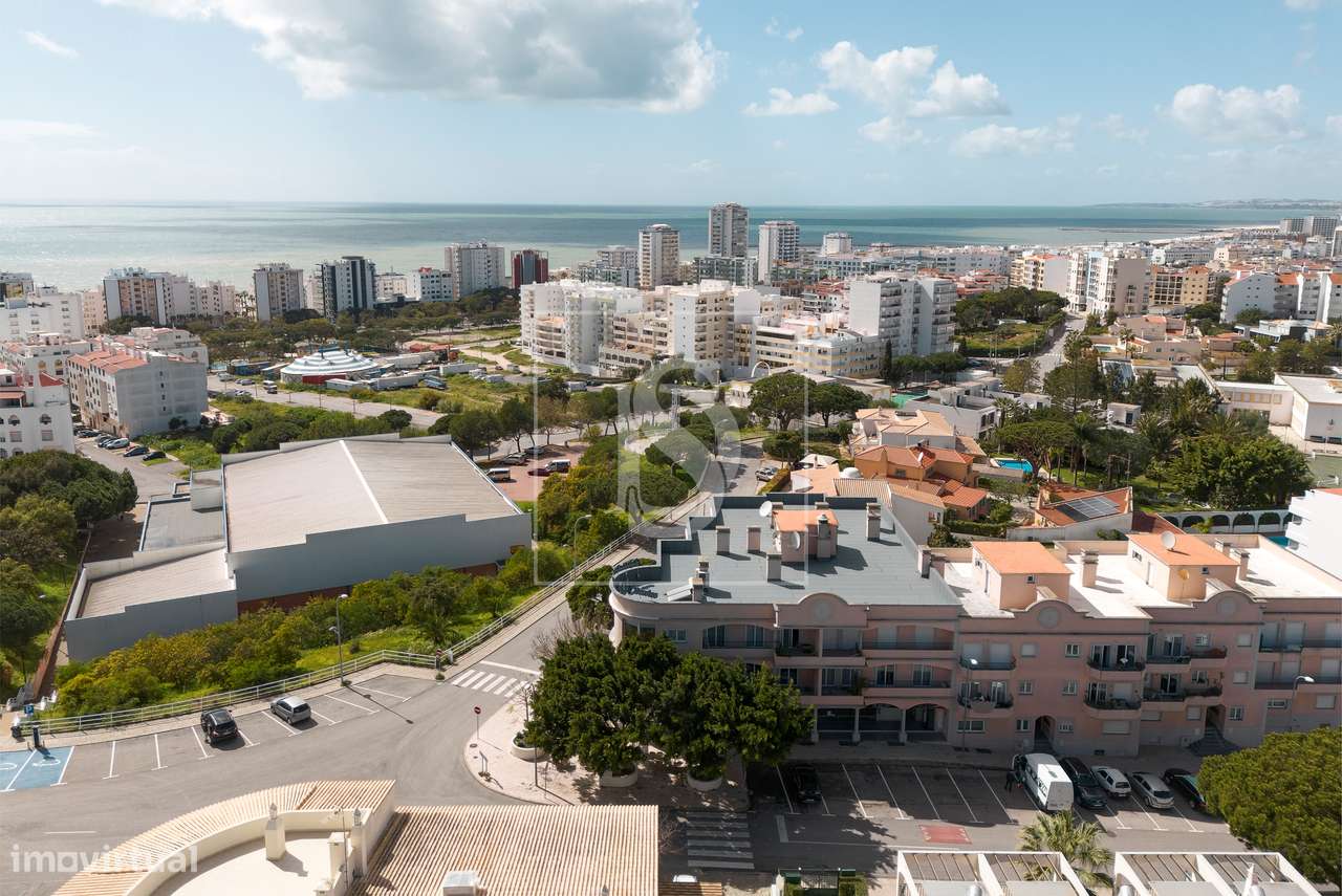 Loja  Venda em Quarteira,Loulé-18