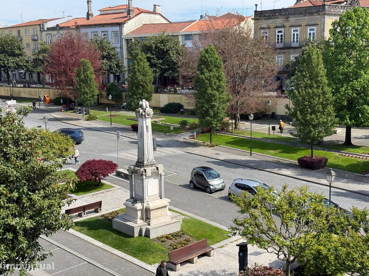 T3  Último Piso c/ Terraço Amplo, Centro Fafe  170 m²+ 100 m² Exterior-0