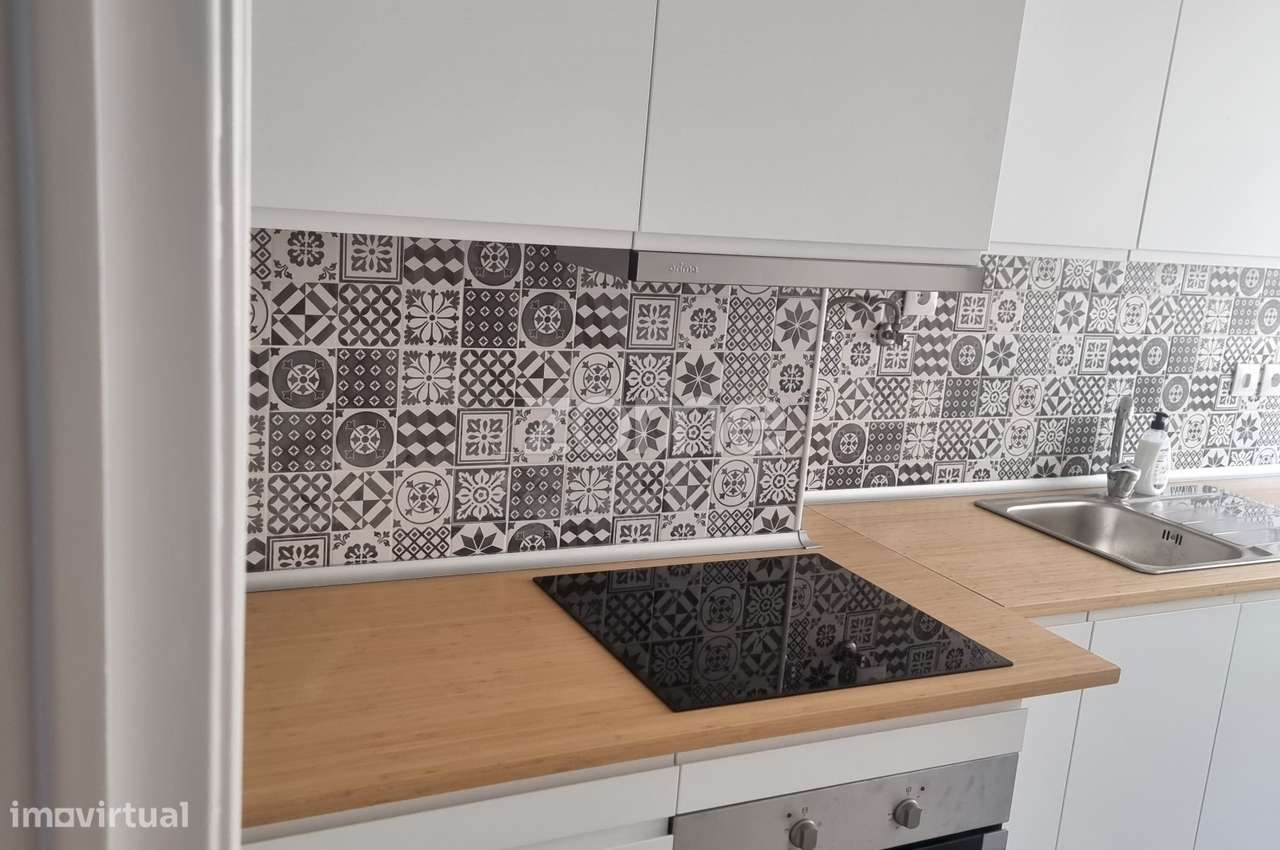 T2 Renovado para Arrendamento no Centro de Sacavém - Grande imagem: 4/16
