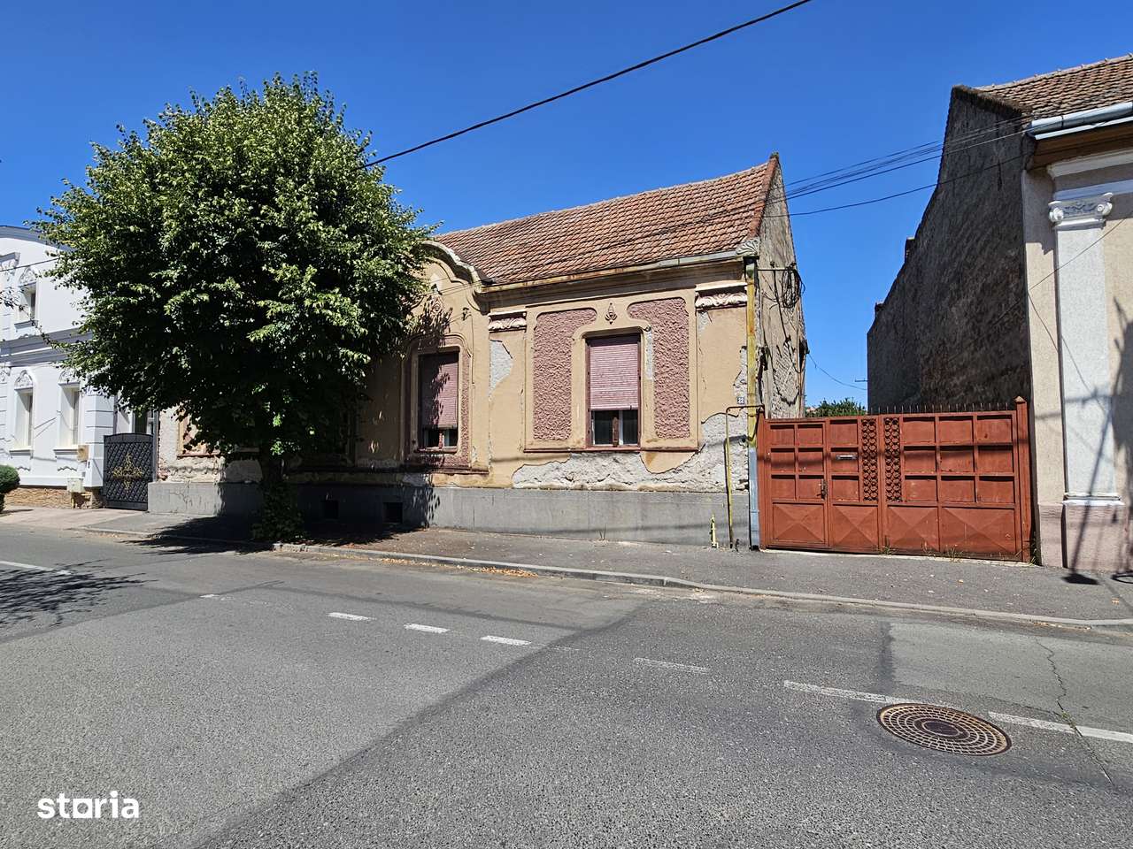 Casa cu teren de 1756mp in Centru - Imagine principală: 1/8