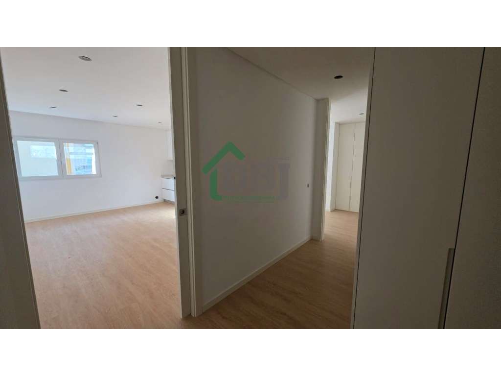 T1 Novo - condomínio c/piscina!-11