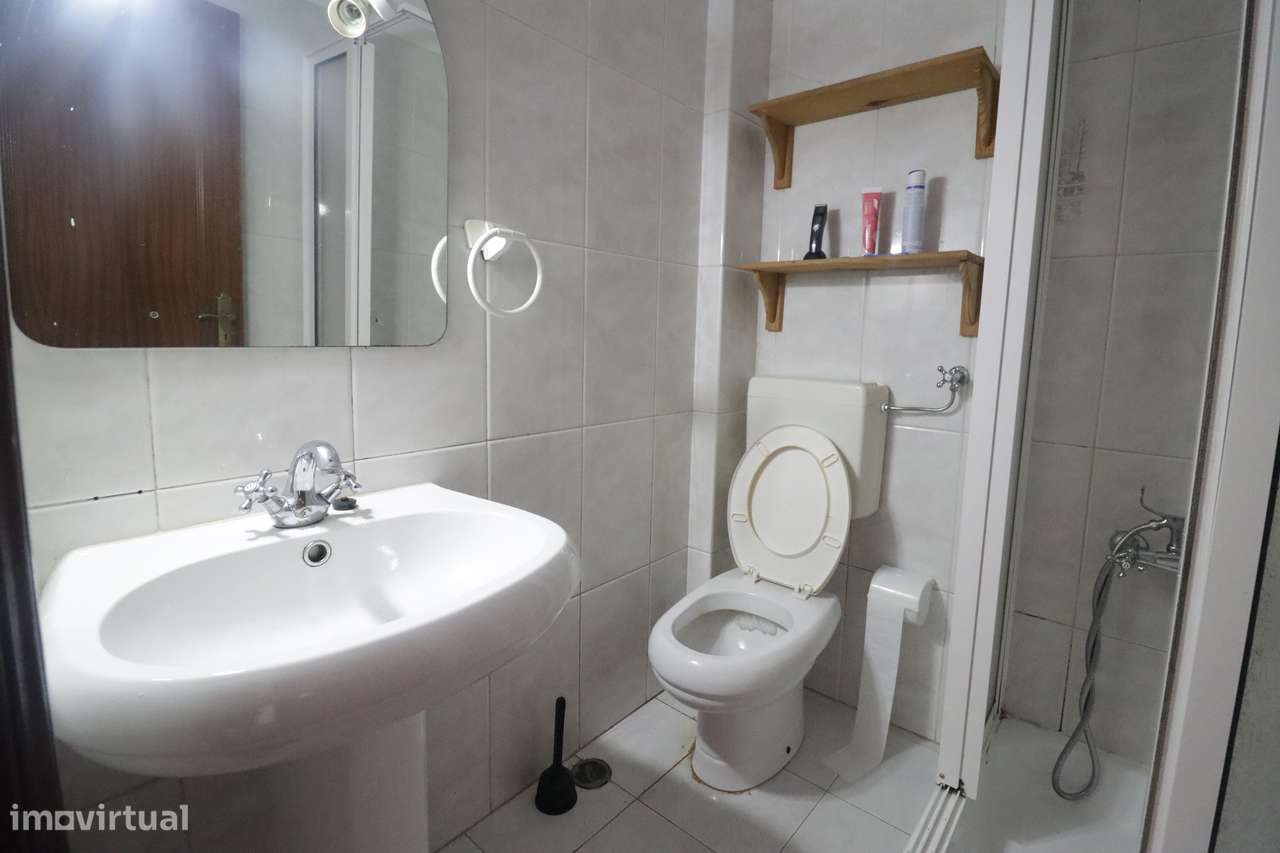 Apartamento Duplex T4+1 de ampla área, em Mem Martins-13
