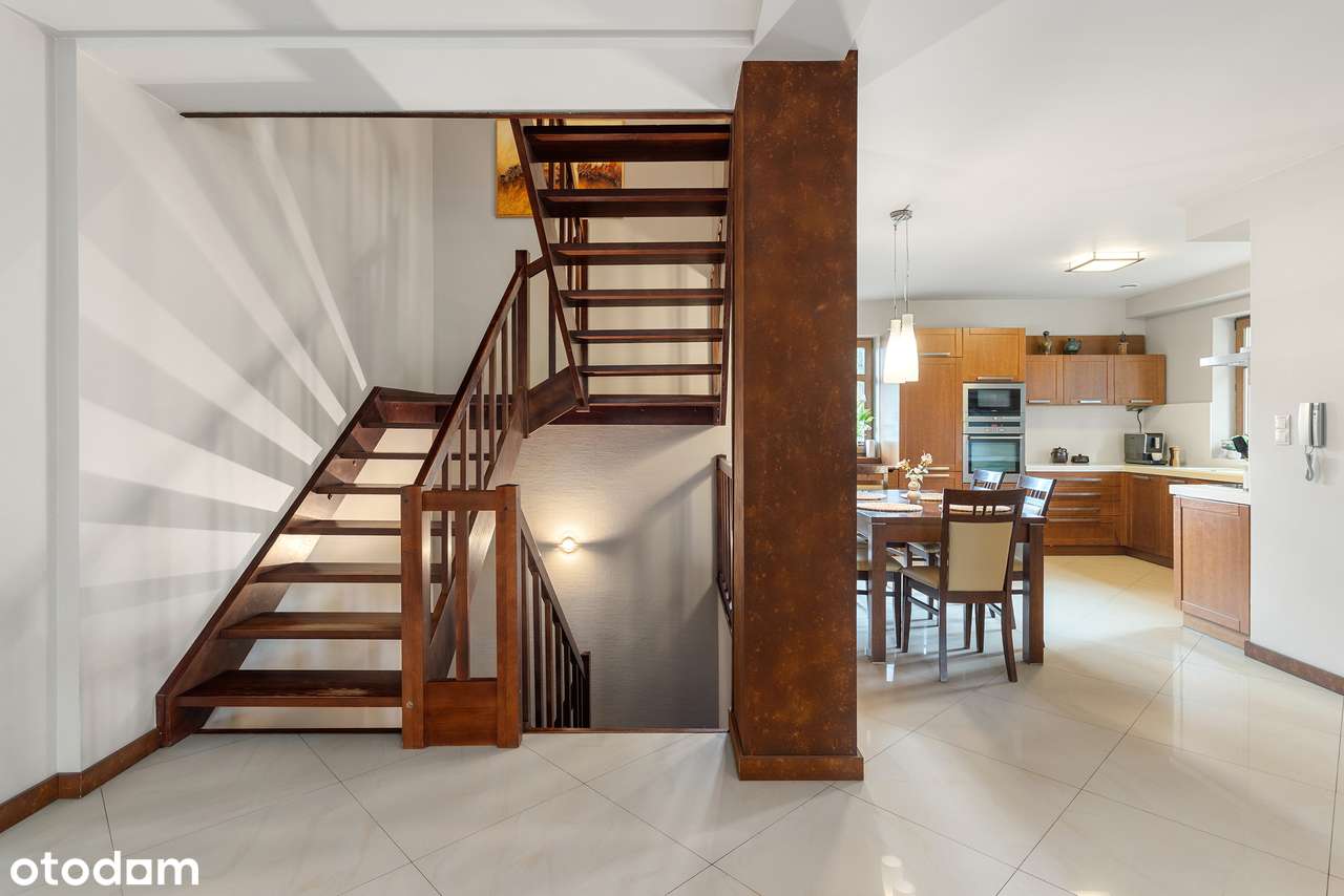 Wyjątkowy dom obok lasu i jezior! Wygodny dojazd do centrum miasta-7