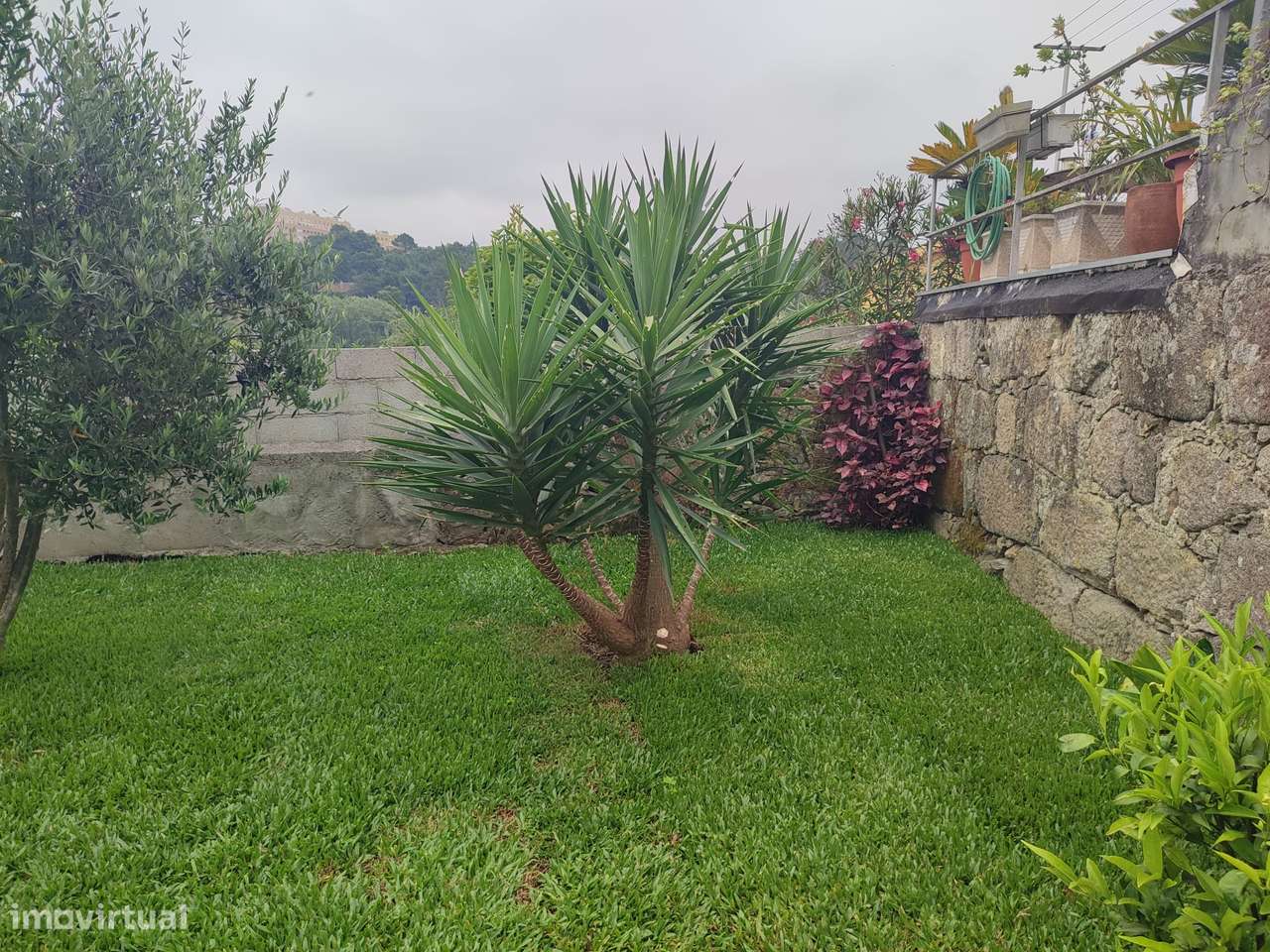 4 casas com tipologias T1, em terreno de  692m2,  à Marina do Freixo-24