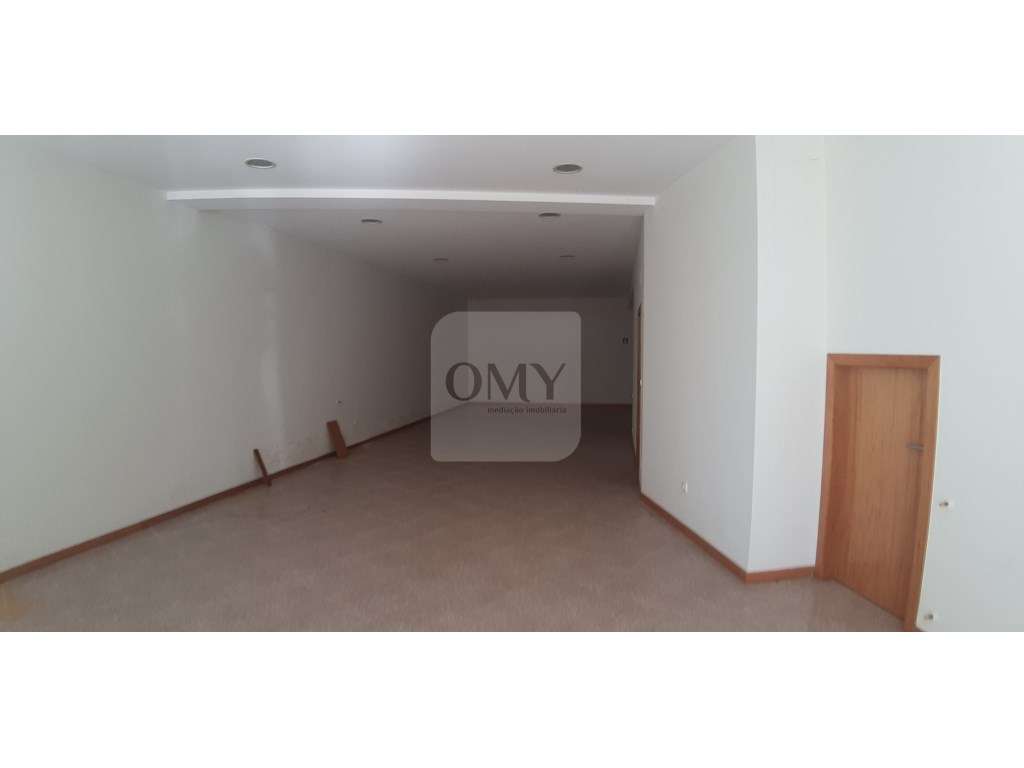 Loja de 113 m2 na Vila de Murça - Grande imagem: 4/8