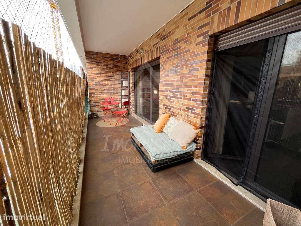 Apartamento T3 transformado em T2 nos Terraços da Ponte, Sacavém - Grande imagem: 4/21