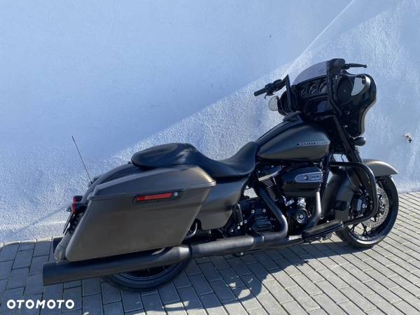 Harley-Davidson Touring Street Glide - 7