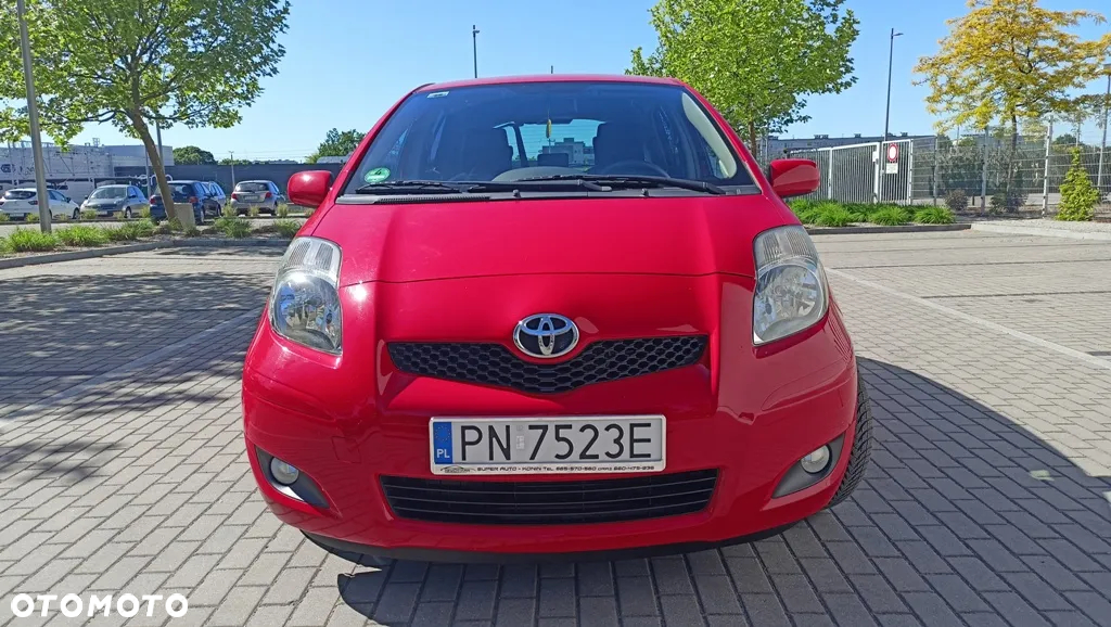 Toyota Yaris 1.33 Premium - 6