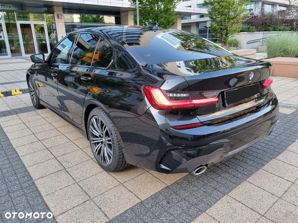 BMW Seria 3 320d xDrive MHEV M Sport sport - 7