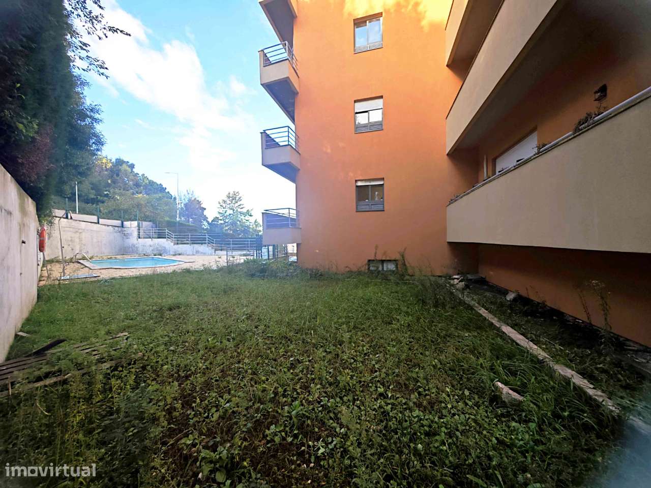 Apartamento T4 305 m² Piscina e Jardim Privado Ler Anúncio-2