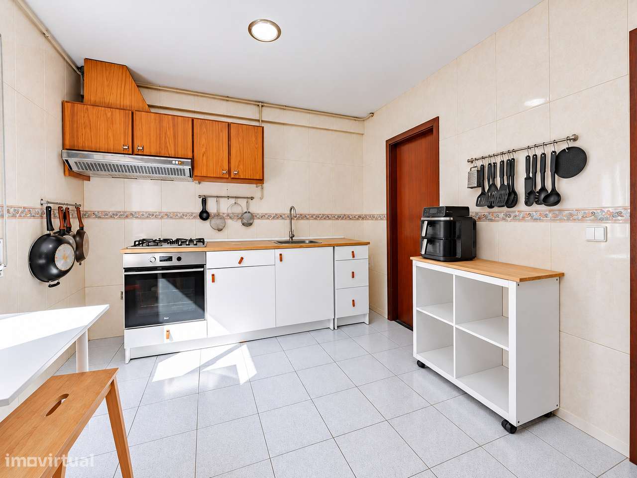 Apartamento T2 + 1 para venda na Rua Santo Adrião, Braga-3