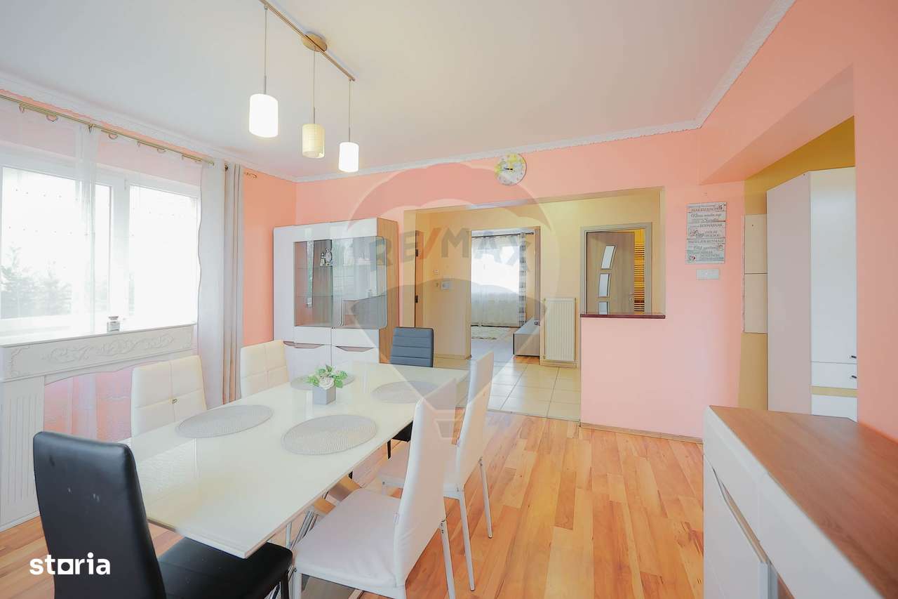 Casă familie mare Episcopia, 6 camere, garaj, curte 500 mp, de vânzare-2