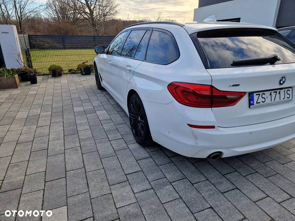 BMW Seria 5 530i xDrive - 3