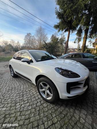 Porsche Macan Standard - 2