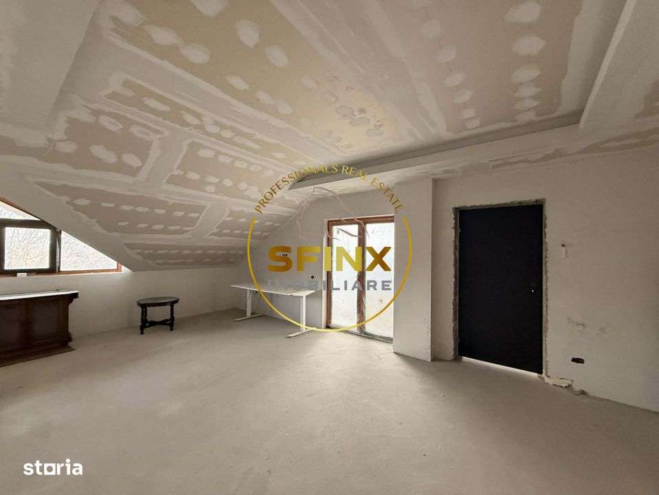 9 camere, piscina exterioara, garaj 5 masini, 516 mp utili, teren 1151-7